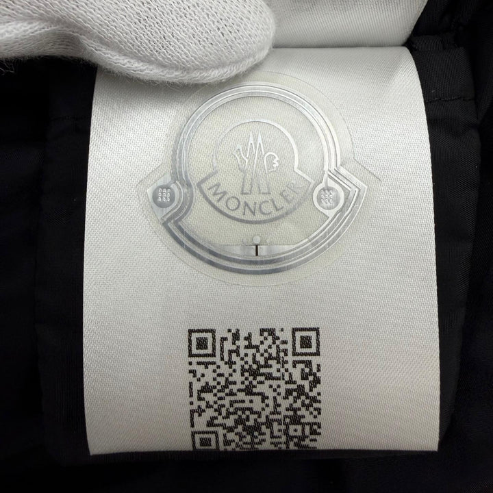 極美品☆MONCLER モンクレール 25-26AW APHROTI ラムファー ロゴワッペン・フード付 ダウンコート ブラック 2 正規品 レディース