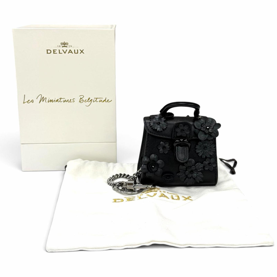 極美品★DELVAUX デルヴォー AE0362ARQ Brillant Charm ブリリアント チャーム フラワー ラインストーン レザー バッグチャーム 箱・袋付