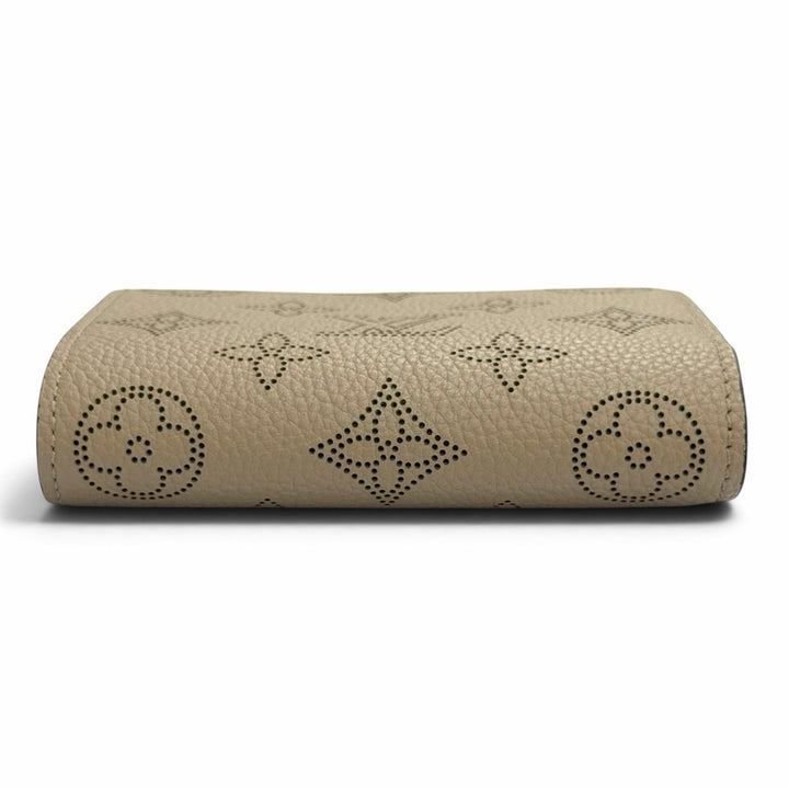 未使用品△LOUIS VUITTON ルイヴィトン M80817 ポルトフォイユ クレア モノグラム マヒナ ガレ 二つ折り財布 シルバー金具 仏製 保存袋付