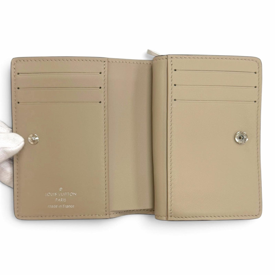 未使用品△LOUIS VUITTON ルイヴィトン M80817 ポルトフォイユ クレア モノグラム マヒナ ガレ 二つ折り財布 シルバー金具 仏製 保存袋付