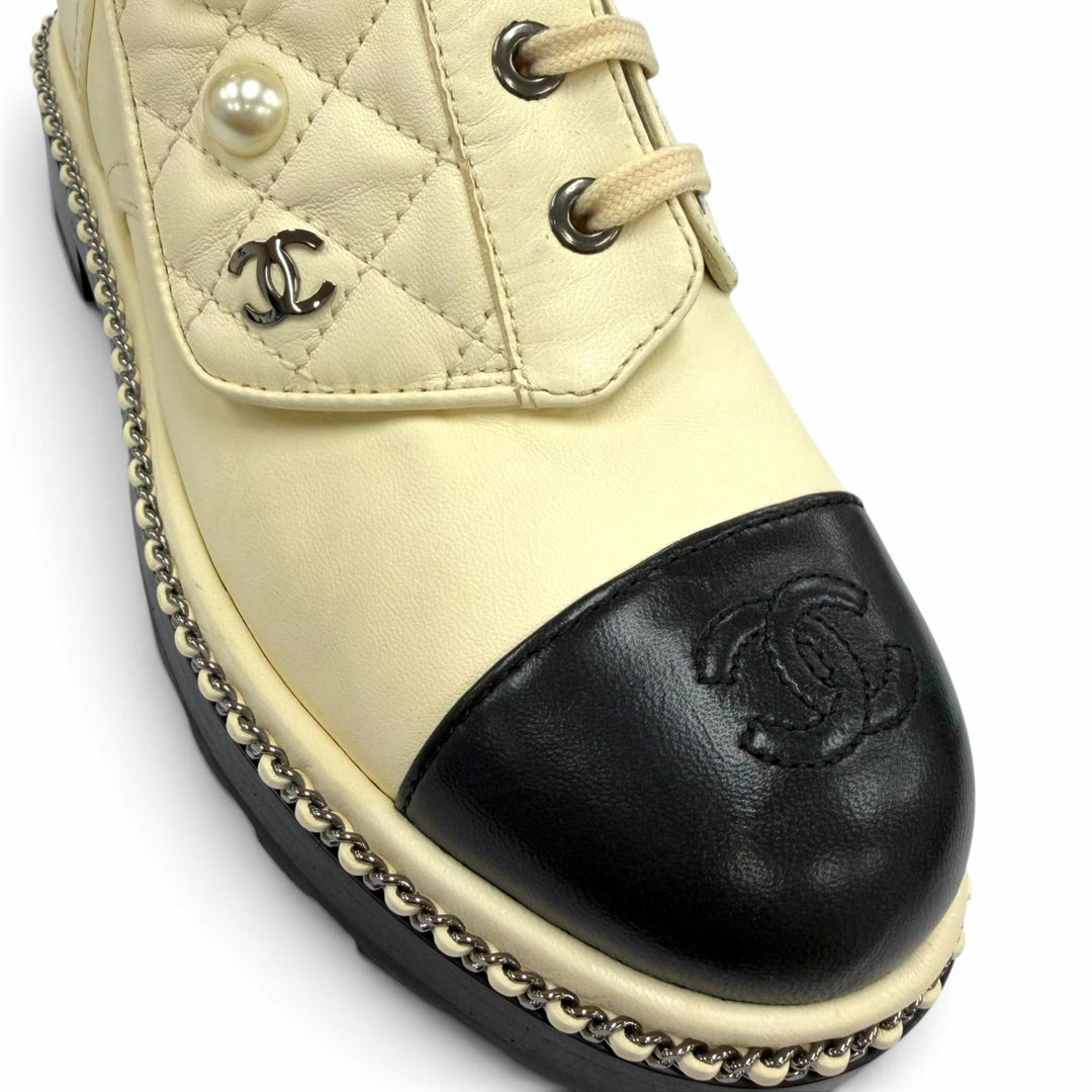 極美品☆CHANEL シャネル G33188 ココマーク エコパール レザー ショートブーツ アイボリー ブラック 35.5 イタリア製 レディース