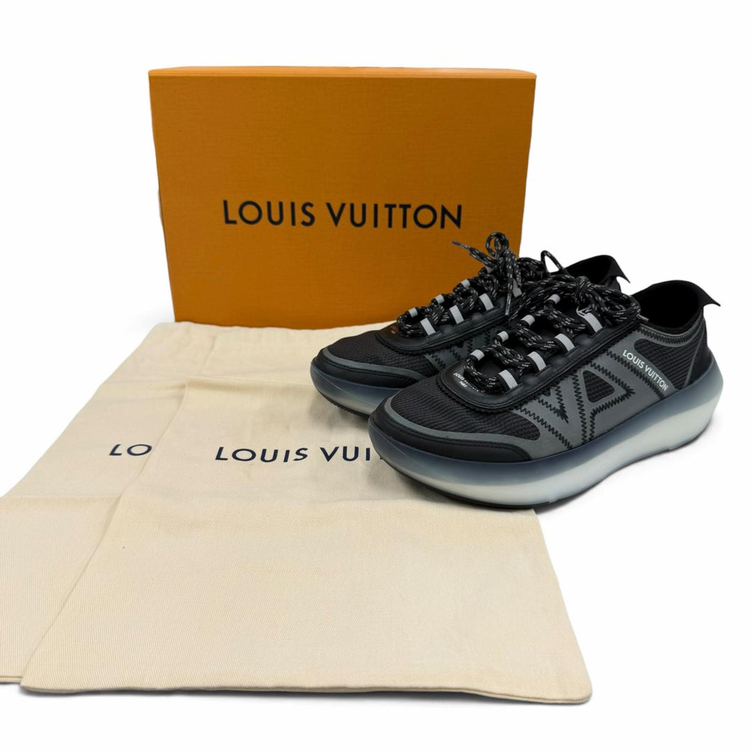 美品☆LOUIS VUITTON ルイヴィトン 2026年製 1AJOYV LV スプリント スニーカー レザー使い ノワール 36.5 定価195800円 箱・保存袋付き