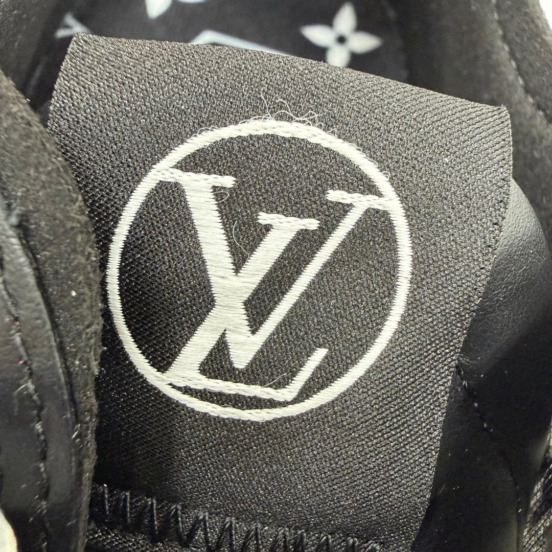 美品☆LOUIS VUITTON ルイヴィトン 2026年製 1AJOYV LV スプリント スニーカー レザー使い ノワール 36.5 定価195800円 箱・保存袋付き