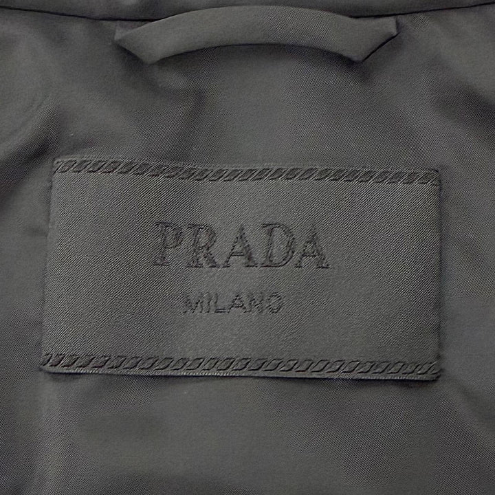美品▼PRADA プラダ 2022年製 トライアングルロゴ 三角プレート ジップアップ ジレ ダウンベスト ブラック 48 正規品 メンズ
