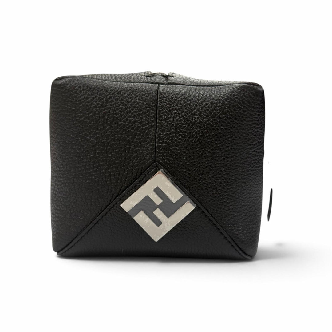極美品▼FENDI フェンディ 7N0149 レザー セレリア ルイ FFメタル セカンドバッグ クラッチバッグ ブラック シルバー金具 メンズ