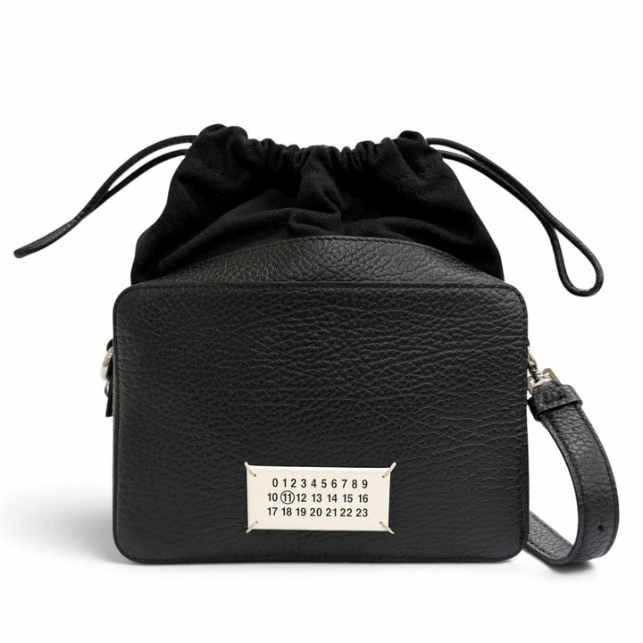 美品△Maison Margiela 11 メゾンマルジェラ11 SB1WG0018 5AC カメラバッグ レザー ショルダーバッグ ブラック イタリア製 保存袋付き