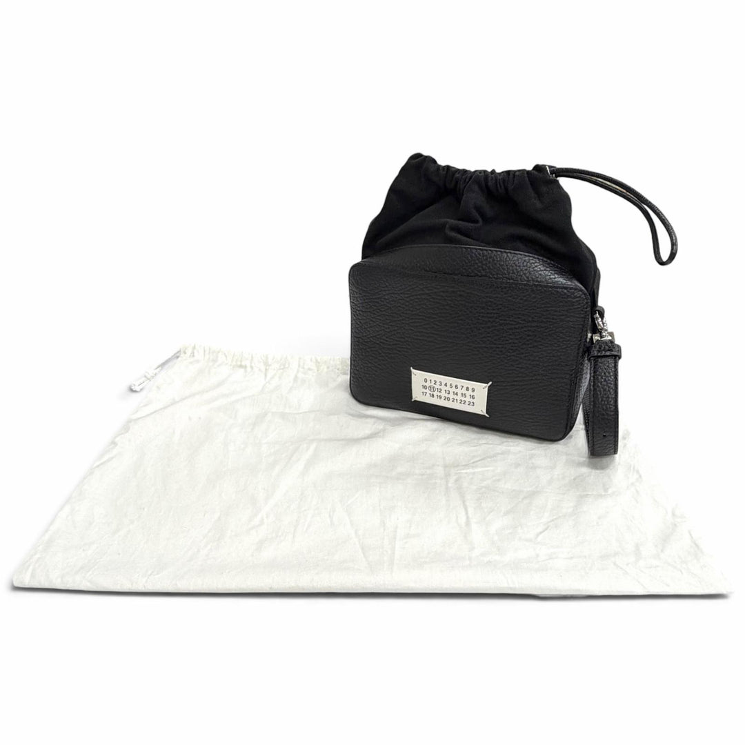 美品△Maison Margiela 11 メゾンマルジェラ11 SB1WG0018 5AC カメラバッグ レザー ショルダーバッグ ブラック イタリア製 保存袋付き
