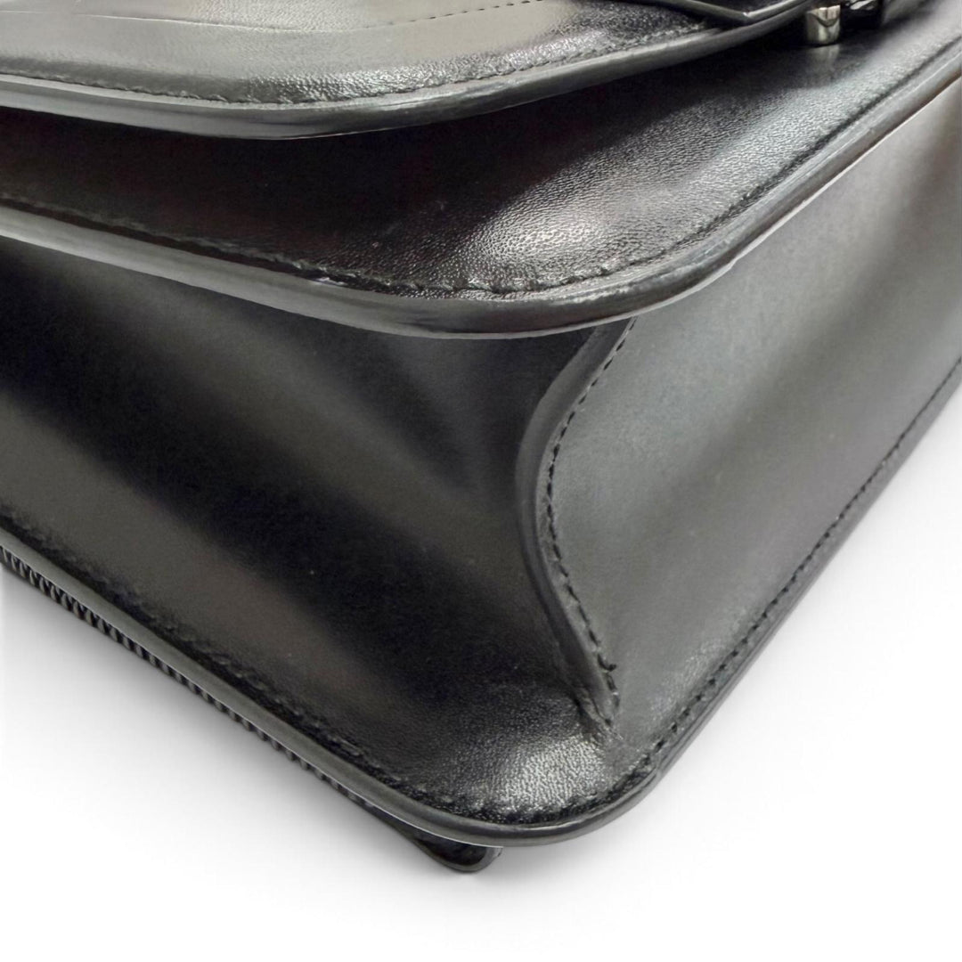 美品△Salvatore Ferragamo サルヴァトーレフェラガモ 21G877 レザー ヴァラリボン チェーン ショルダーバッグ ブラック 伊製 レディース