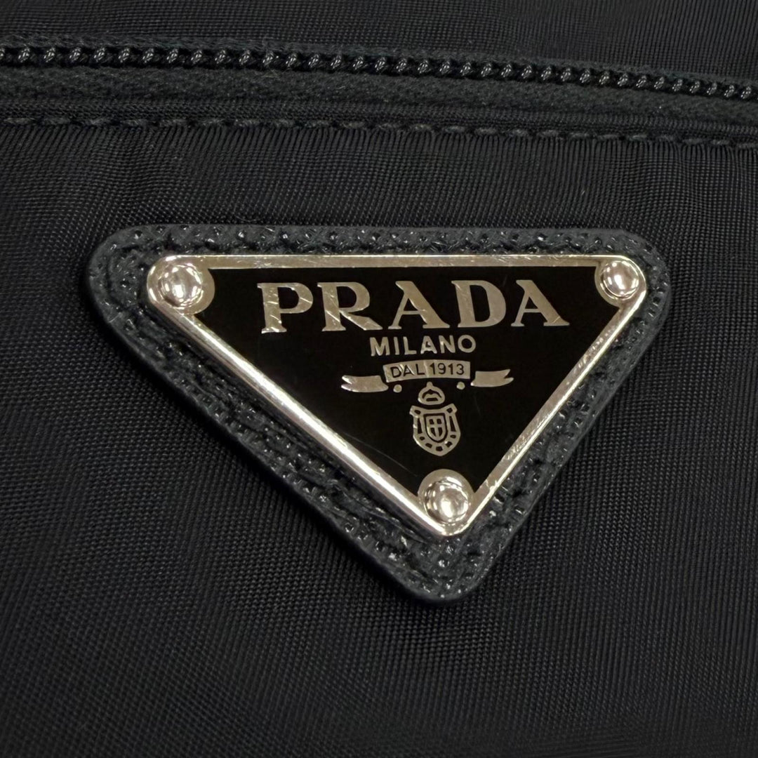 美品▼PRADA プラダ 1BC167 ナイロン レザー Re-Nylon トライアングルロゴ 三角プレート ショルダーバッグ ブラック イタリア製 メンズ
