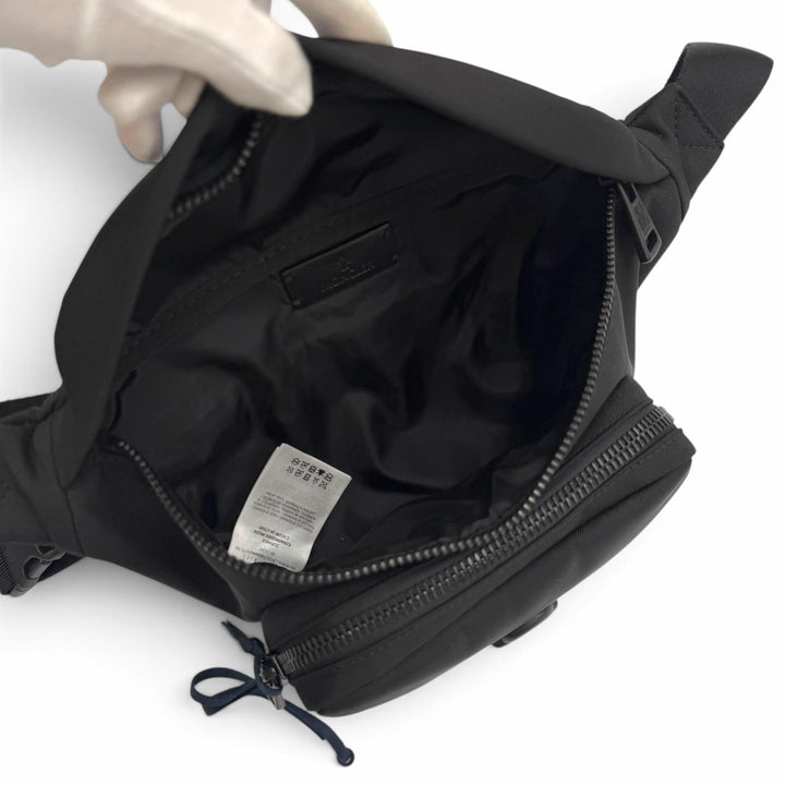 極美品▼MONCLER モンクレール 5M00005 M6256 DURANCE デュランス ロゴ付き ベルトバッグ ボディバッグ ブラック 正規品 メンズ 保存袋付