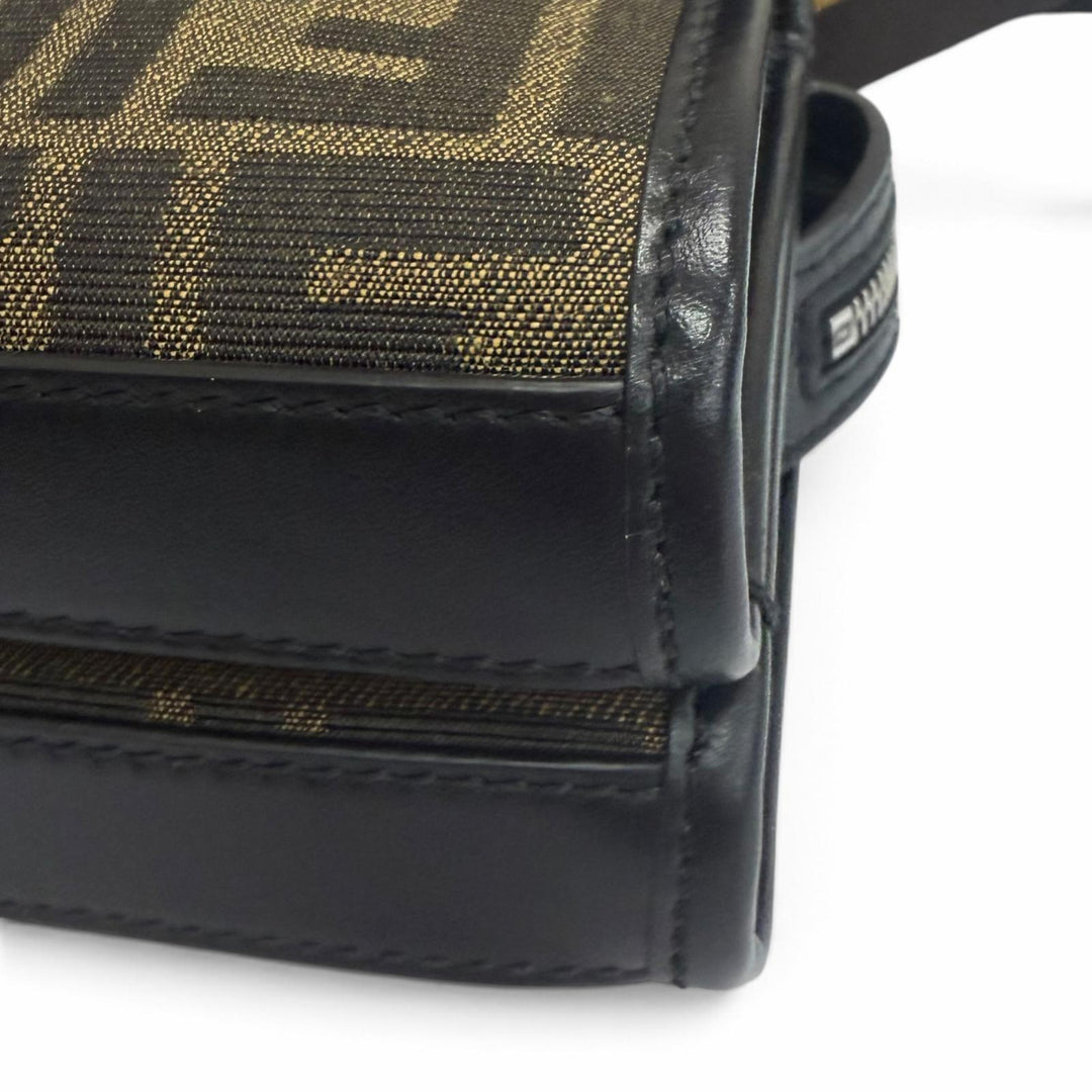 美品□FENDI フェンディ 7VA649 キャンバス レザー ズッカ柄 FFロゴ バゲット ダブル ショルダーバッグ ブラウン ブラック メンズ