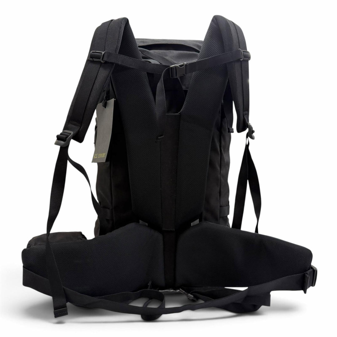 美品▼MONCLER HYKE モンクレール ハイク 5A00001 M2533 レザー使い BACKPACK LARGE ラージ バックパック リュック 正規品 定価388300円