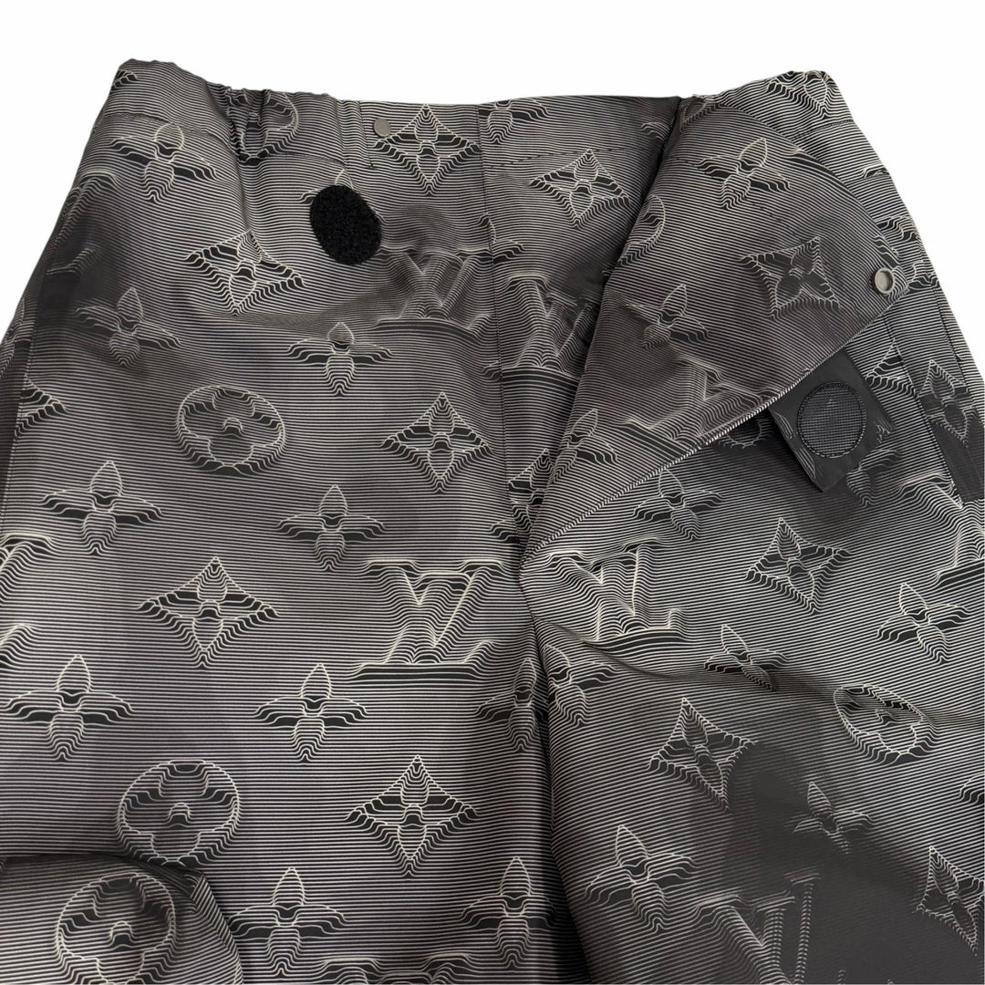 未使用品▼LOUIS VUITTON ルイヴィトン 1A5WHCC ヴァージル期 3Dモノグラム 3Dポケット カーゴパンツ ブラック IT 42 伊製 正規品 メンズ