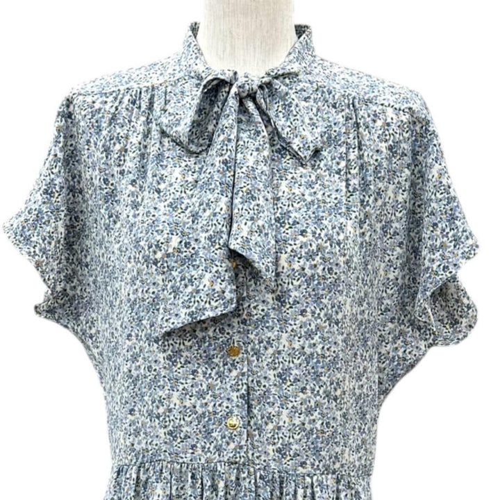 美品★CELINE セリーヌ 2R47B307O シルク100％ トリオンフボタン ボウタイ 花柄 ワンピース ライトブルー FR 38 フランス製 正規品