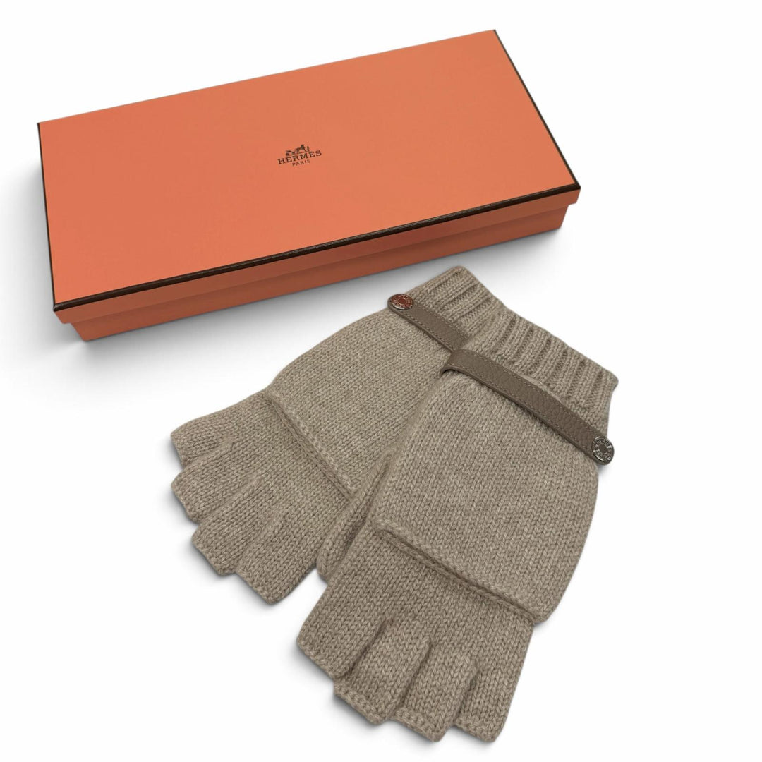 未使用品▼HERMES エルメス リオネル カシミヤ100% ディアスキン 2WAY クルー・ド・セル レザーストラップ ミトン ニットグローブ 手袋　