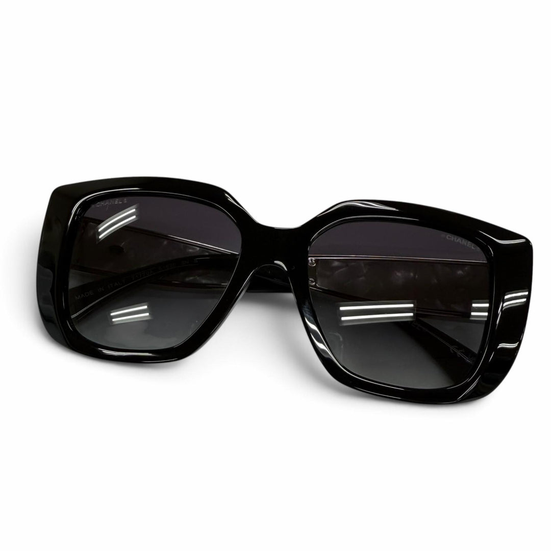 極美品☆CHANEL シャネル 26C A71770 バタフライ シェイプ サングラス 現行品 ココマーク ブラック デモレンズ 定価170500円 箱付き