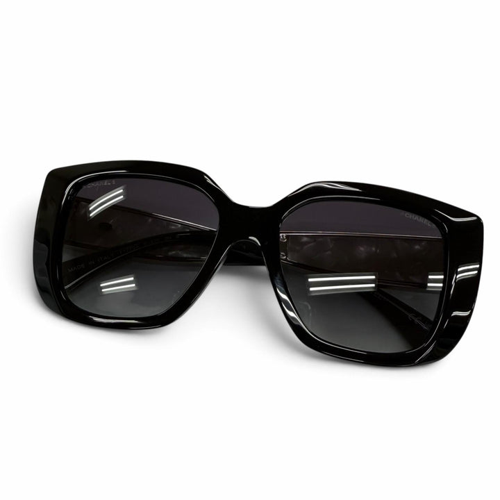 極美品☆CHANEL シャネル 26C A71770 バタフライ シェイプ サングラス 現行品 ココマーク ブラック デモレンズ 定価170500円 箱付き