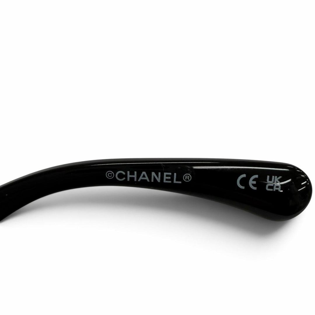 極美品☆CHANEL シャネル 26C A71770 バタフライ シェイプ サングラス 現行品 ココマーク ブラック デモレンズ 定価170500円 箱付き