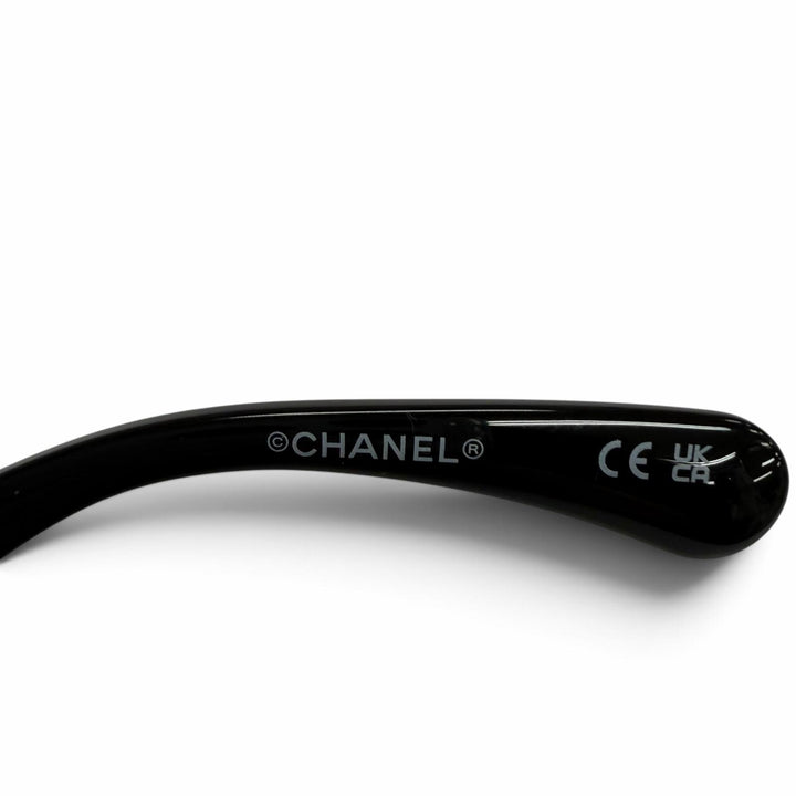 極美品☆CHANEL シャネル 26C A71770 バタフライ シェイプ サングラス 現行品 ココマーク ブラック デモレンズ 定価170500円 箱付き