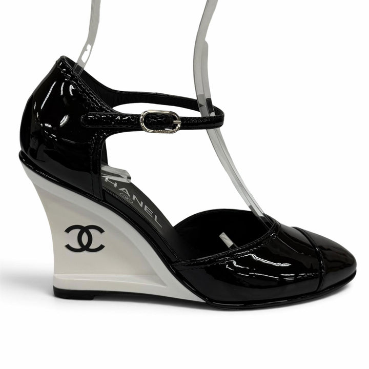 未使用品★CHANEL シャネル G37869 ココマーク アンクルストラップ パテントレザー パンプス ブラック ホワイト 36.5 イタリア製 箱付き