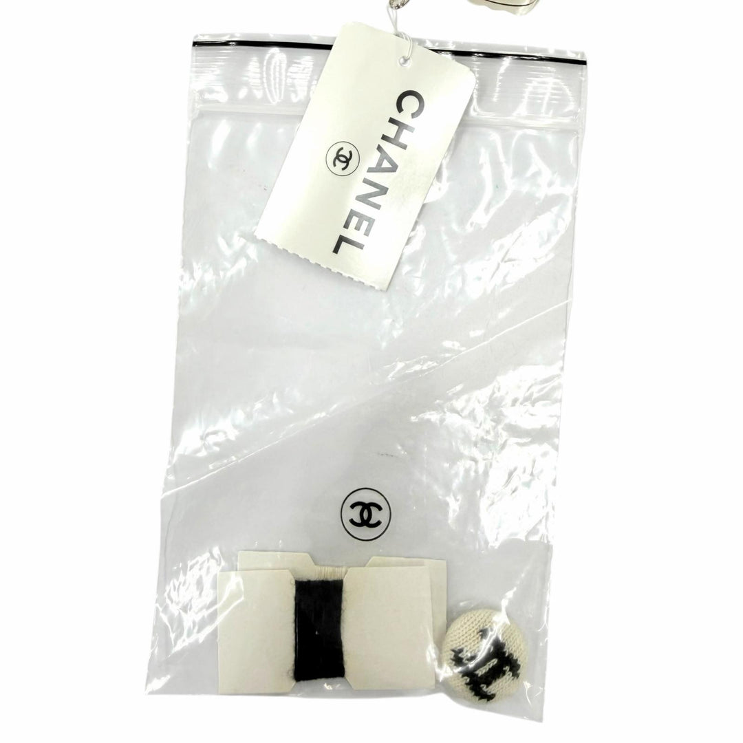 未使用品☆CHANEL シャネル ヴィンテージ 02A P19859 カシミヤ100％ ココマークボタン ノースリーブ ニット アイボリー 38 正規品