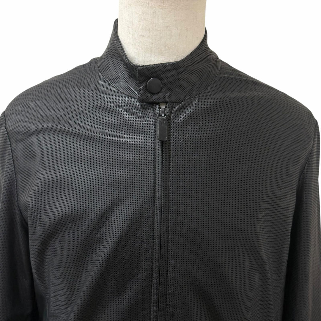 極美品□EMPORIO ARMANI エンポリオ アルマーニ 2022年製 黒タグ スタンドカラー ラムレザージャケット ブラック 48 インド製 正規品