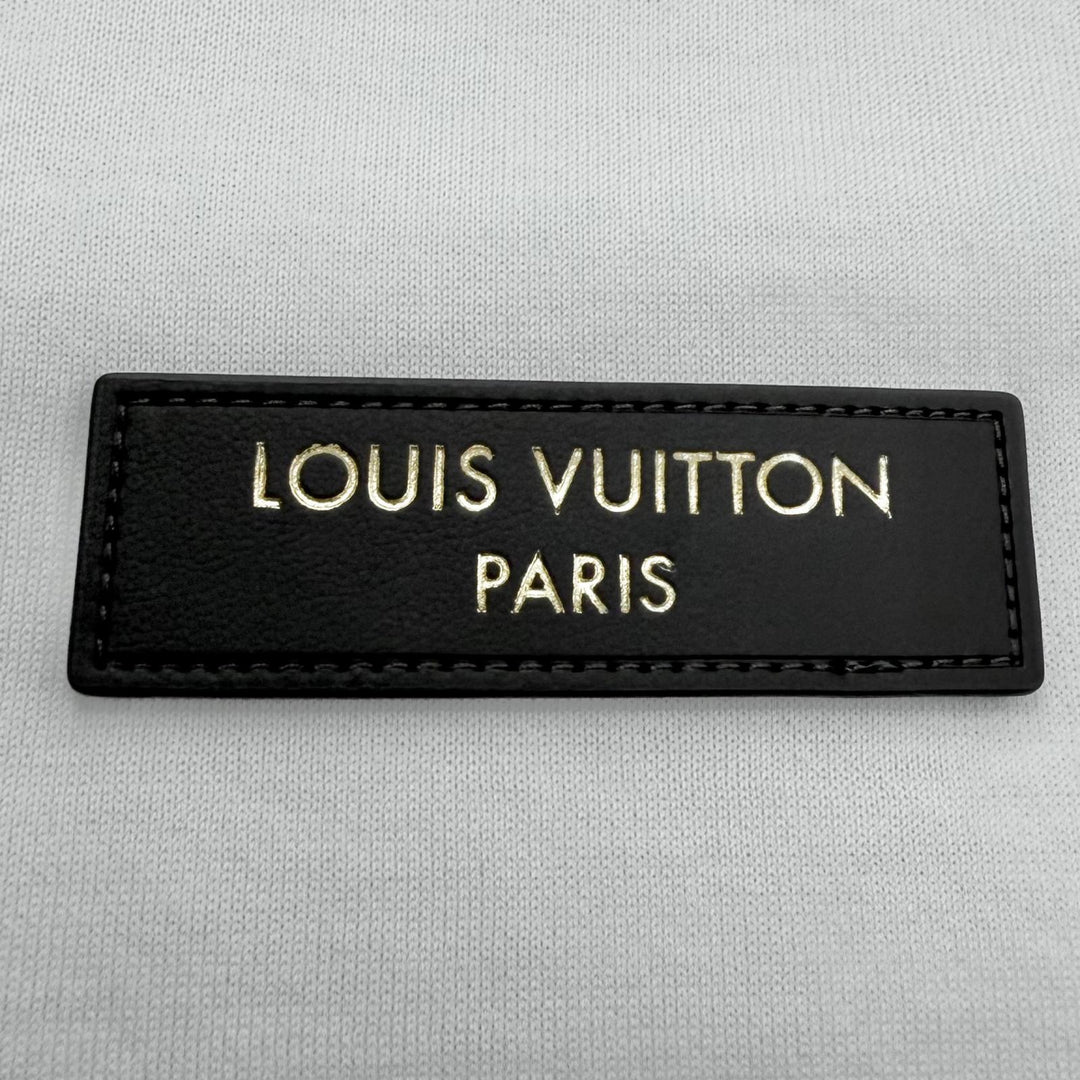未使用品▼LOUIS VUITTON ルイヴィトン 26AW 1AK7GW スリムフィット シグネチャー レザーパッチ付き クルーネック 半袖Ｔシャツ L 正規品