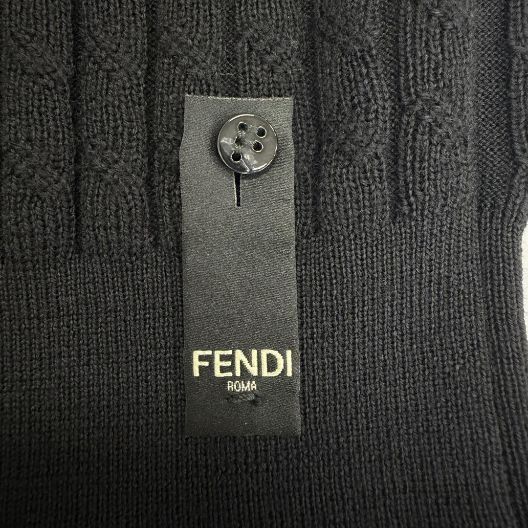 極美品□FENDI フェンディ 2022年製 FZX077 FFロゴ金具 ケーブル編み ロングスリーブニット セーター ブラック IT 44 イタリア製 正規品
