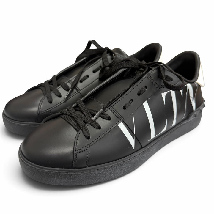 極美品□Valentino Garavani ヴァレンティノガラヴァーニ レザー VLTNロゴ ローカットスニーカー ブラック IT 40 イタリア製 メンズ