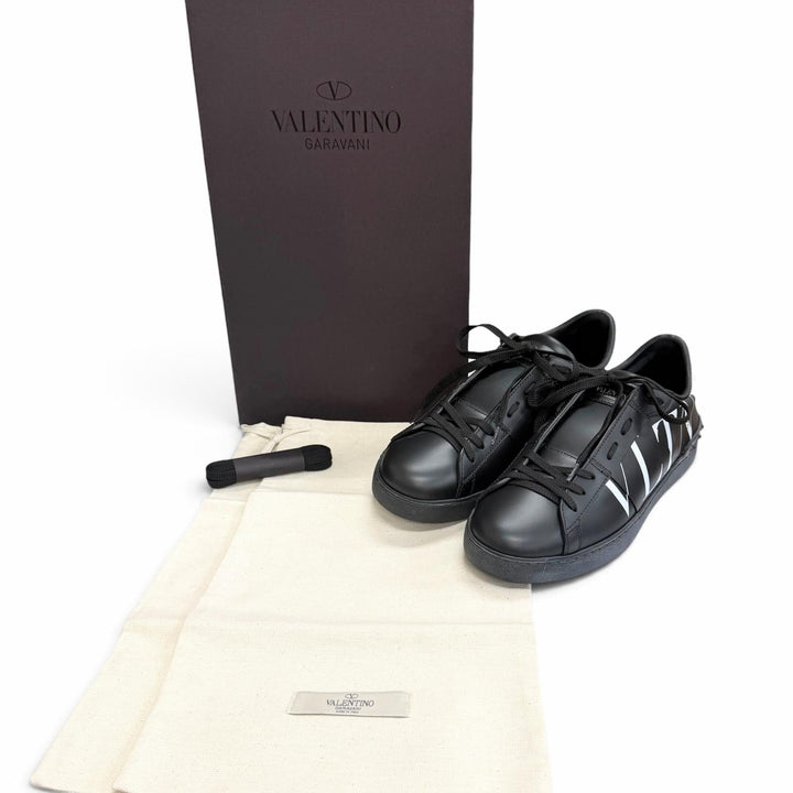 極美品□Valentino Garavani ヴァレンティノガラヴァーニ レザー VLTNロゴ ローカットスニーカー ブラック IT 40 イタリア製 メンズ