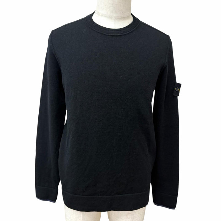 美品□STONE ISLAND ストーンアイランド 7915526A1 ロゴワッペン付き クルーネック セーター ブラック M ブルガリア製 正規品 メンズ