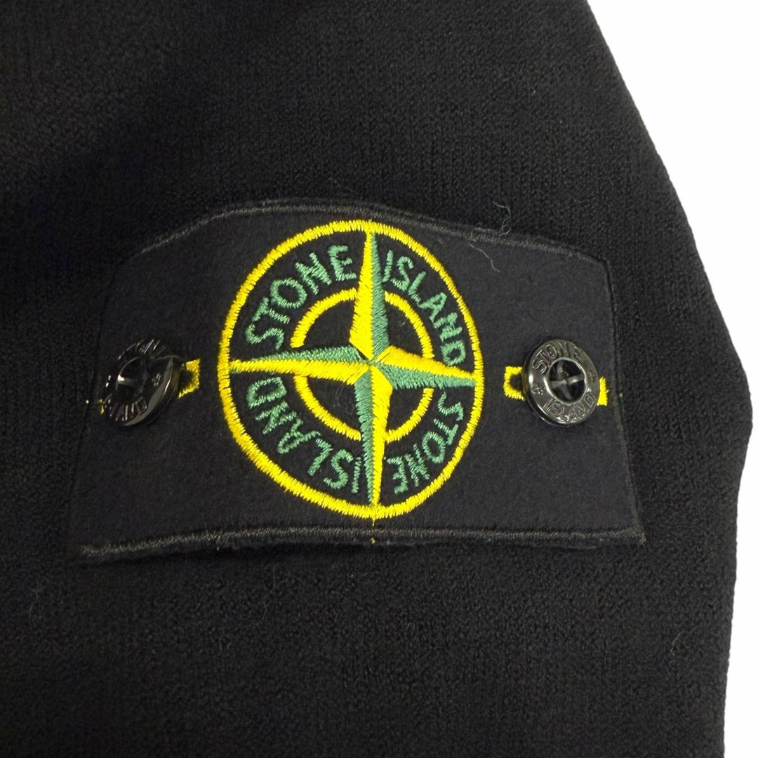 美品□STONE ISLAND ストーンアイランド 7915526A1 ロゴワッペン付き クルーネック セーター ブラック M ブルガリア製 正規品 メンズ