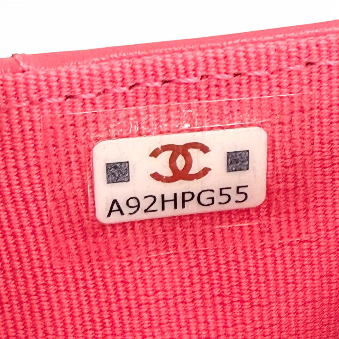極美品△CHANEL シャネル AP4319 キャビアスキン ココマーク マトラッセ クラシック スモール フラップウォレット 三つ折り財布 ブラック