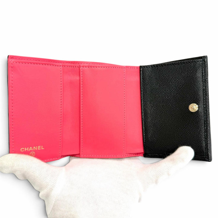 極美品△CHANEL シャネル AP4319 キャビアスキン ココマーク マトラッセ クラシック スモール フラップウォレット 三つ折り財布 ブラック