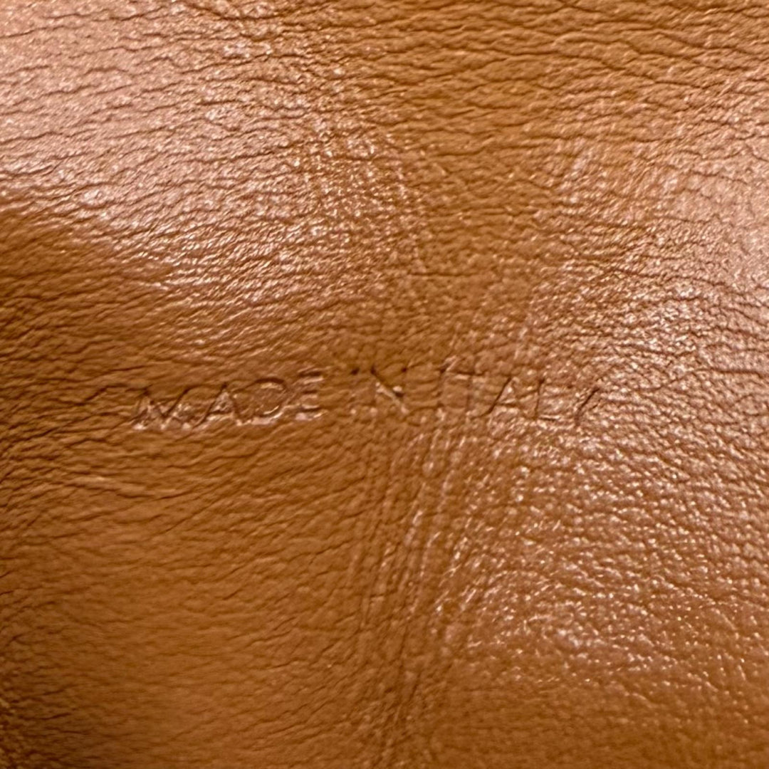 美品★CELINE セリーヌ 10G332 ホワイト/タン トリオンフ レザー フォンポーチ モバイルポーチ 携帯ケース イタリア製 保存袋付き