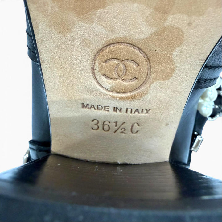 美品☆CHANEL シャネル G33932 ココマーク エコパール・チェーンベルト レザー ショートブーツ ブラック 36.5 イタリア製 レディース