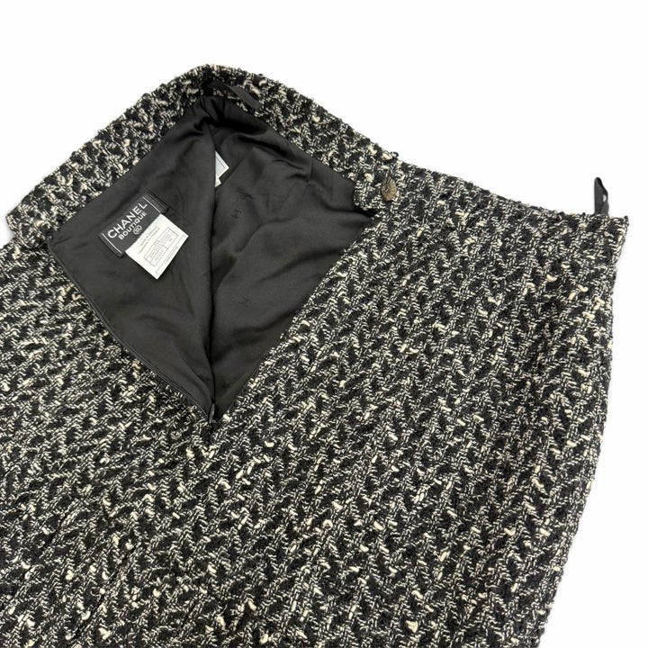 美品△CHANEL シャネル ヴィンテージ 97A P09701 ウール ココボタン ミックスツイード スカートスーツ セットアップ 黒計 FR 38 正規品