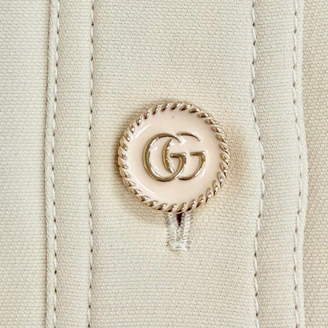 美品△GUCCI グッチ 661672 シルク ウール GGロゴボタン GGロゴチェーン 半袖ワンピース ベージュ ゴールド金具 IT 36 イタリア製 正規品