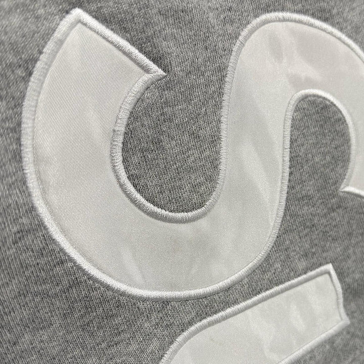 極美品▼Supreme シュプリーム 24AW Satin Applique Hooded Sweatshirt バックロゴ プルオーバー パーカー グレー L 正規品 メンズ