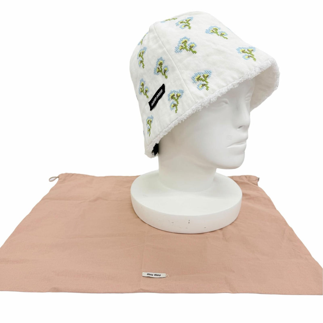 極美品☆MIUMIU ミュウミュウ 26SS 5HC502 2IHW リネン100％ 花柄デザイン刺繍入り ビーニー キャップ ホワイト S イタリア製 正規品