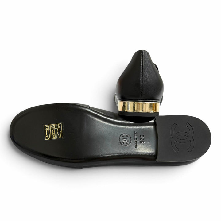 未使用品△CHANEL シャネル G45271 ココマーク オペラシューズ レザーシューズ ブラック ゴールド金具 37 伊製 レディース 保存袋付き