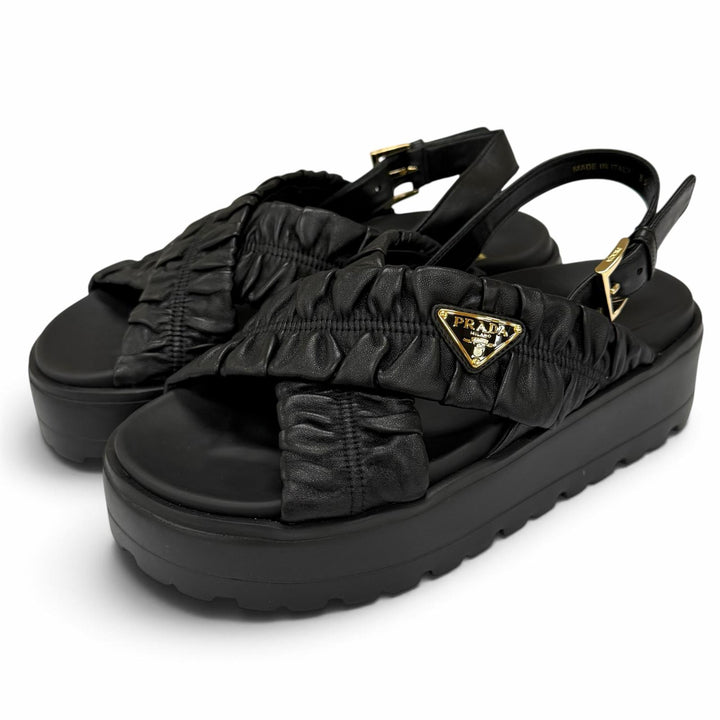 未使用品★PRADA プラダ 26SS 1XZ796 マテラッセレザー フラットフォームサンダル トライアングルロゴ ブラック 35.5 箱・袋付