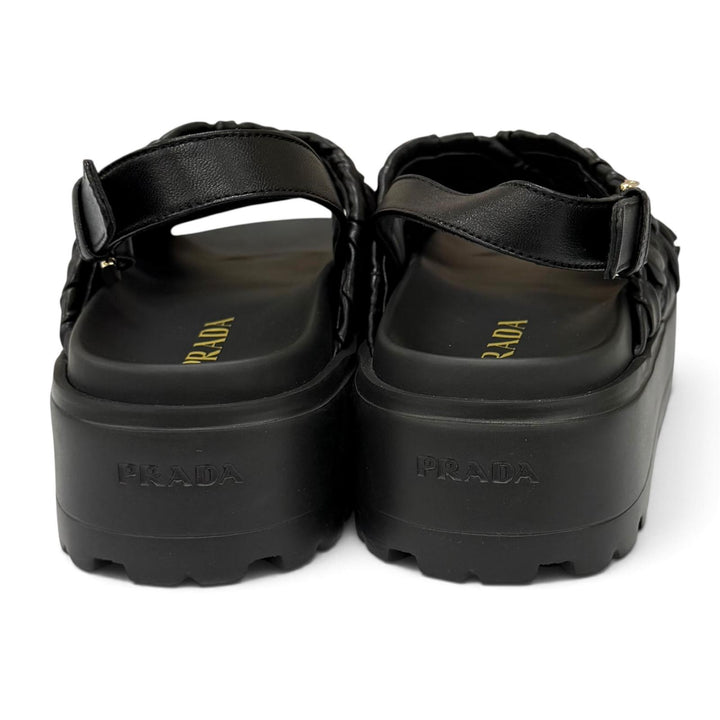 未使用品★PRADA プラダ 26SS 1XZ796 マテラッセレザー フラットフォームサンダル トライアングルロゴ ブラック 35.5 箱・袋付
