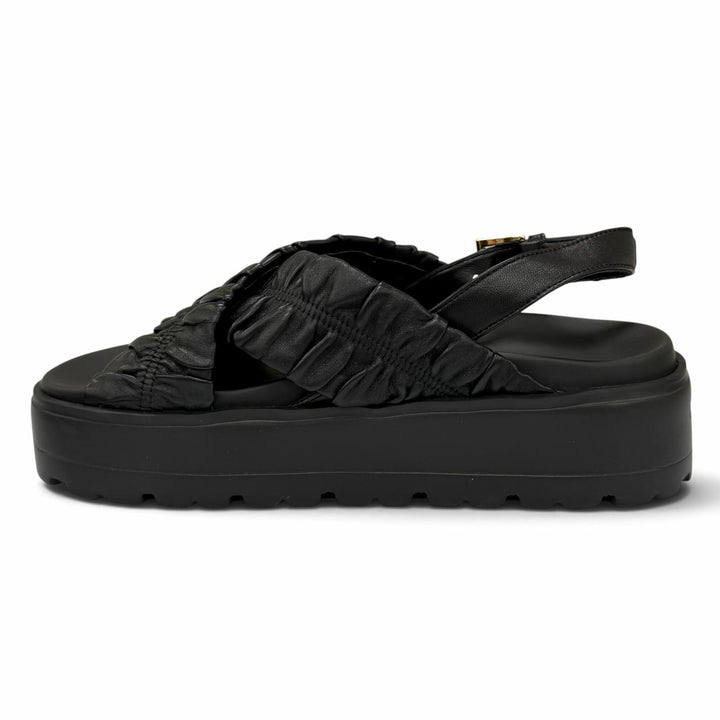 未使用品★PRADA プラダ 26SS 1XZ796 マテラッセレザー フラットフォームサンダル トライアングルロゴ ブラック 35.5 箱・袋付