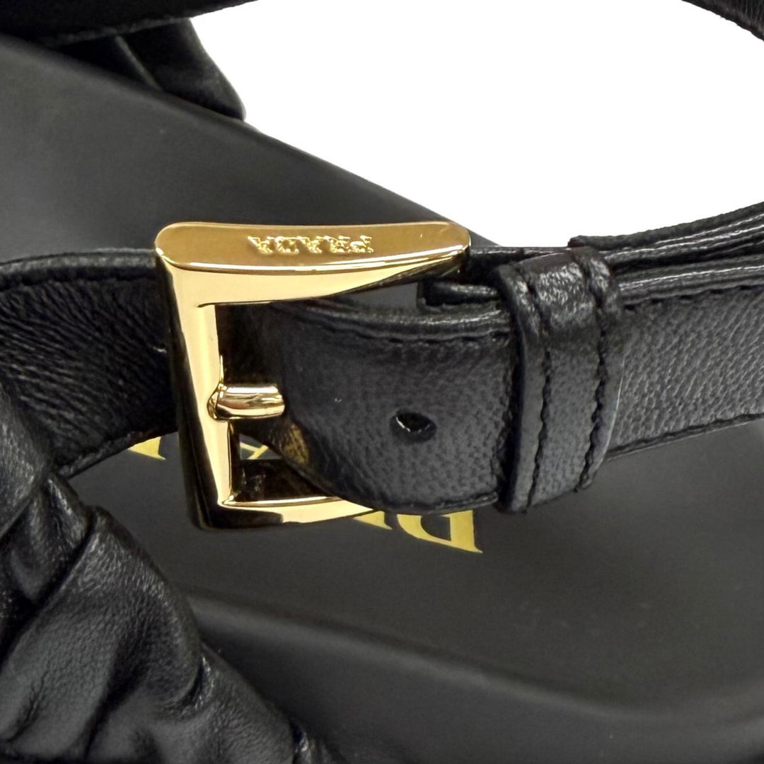 未使用品★PRADA プラダ 26SS 1XZ796 マテラッセレザー フラットフォームサンダル トライアングルロゴ ブラック 35.5 箱・袋付