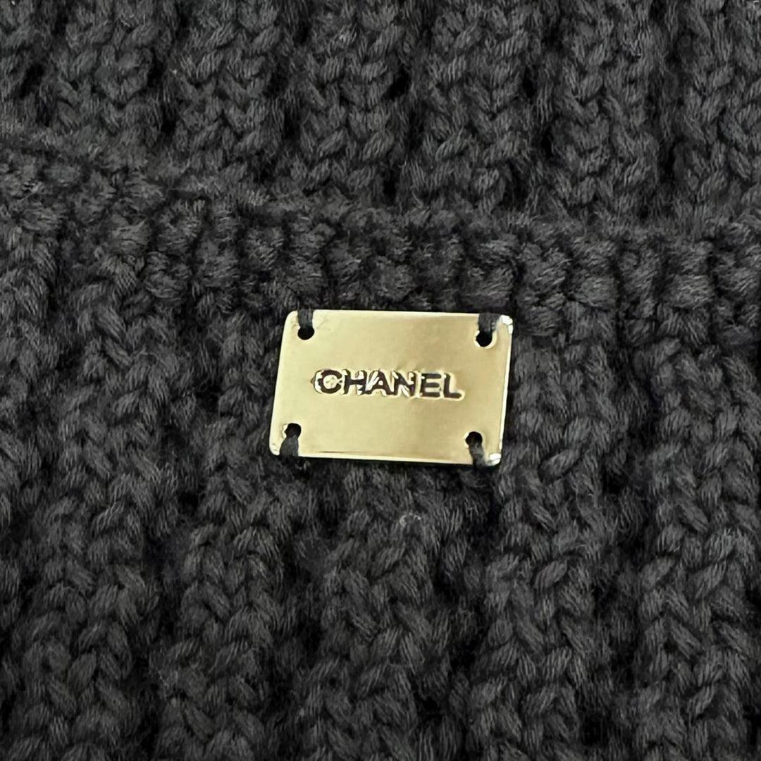 美品△CHANEL シャネル ヴィンテージ 03P P21109 カシミヤ混 ロゴプレート ココボタン コサージュ付き ニットジャケット 黒 FR 34 正規品