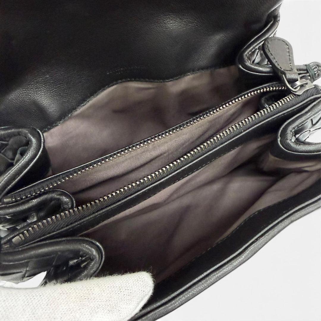 美品☆BOTTEGAVENETA ボッテガヴェネタ イントレチャート レザー クラッチバッグ ブラック イタリア製 レディース 保存袋付き