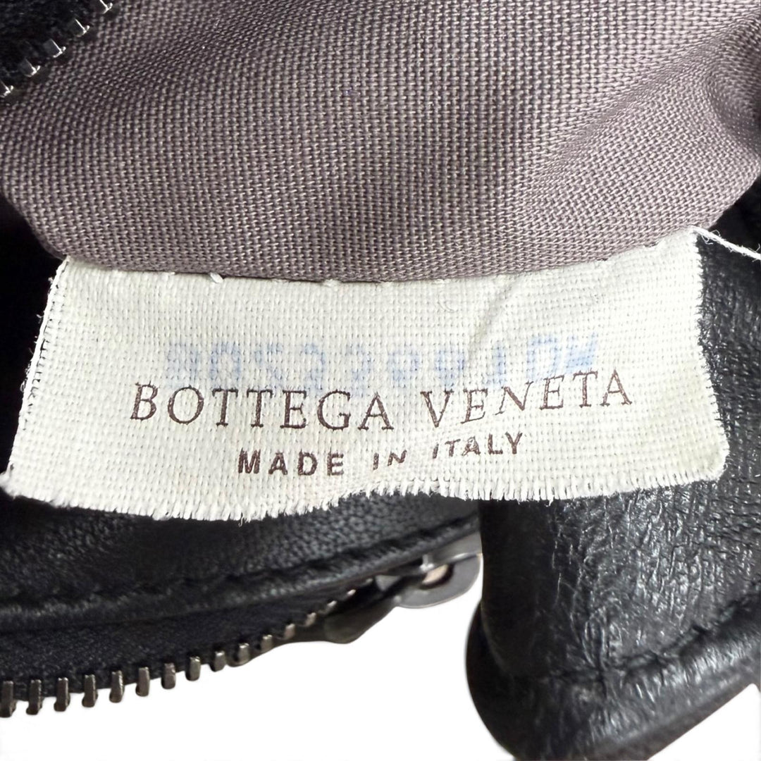 美品☆BOTTEGAVENETA ボッテガヴェネタ イントレチャート レザー クラッチバッグ ブラック イタリア製 レディース 保存袋付き