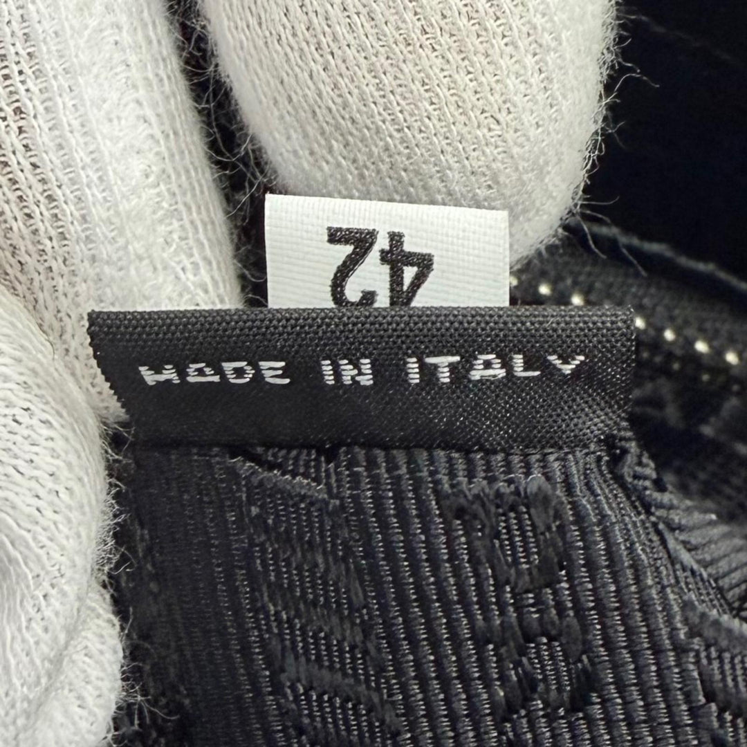 極美品▼PRADA プラダ 2VD073 ソフトルックスレザー トライアングルロゴ 三角プレート ショルダーバッグ ブラック メンズ 定価522500円
