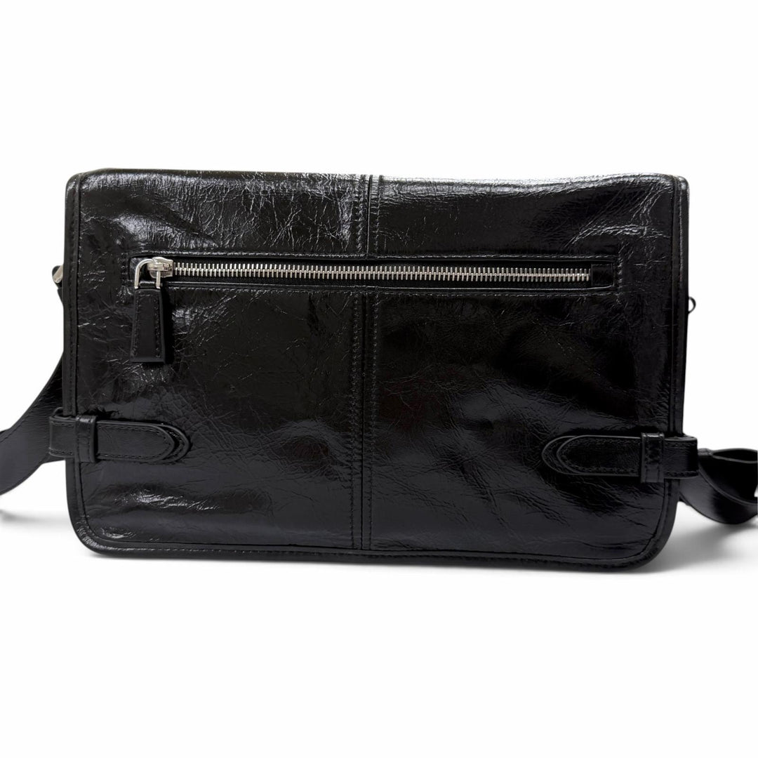 極美品▼PRADA プラダ 2VD073 ソフトルックスレザー トライアングルロゴ 三角プレート ショルダーバッグ ブラック メンズ 定価522500円